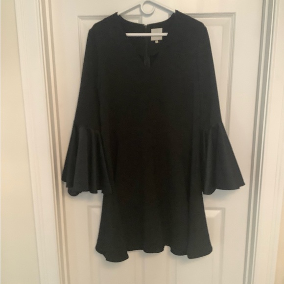 Black EDIT cocktail dress with flowing sleeves Sz large - Picture 3 of 7